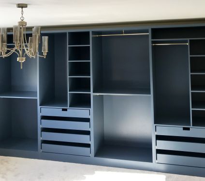 Click Here To Enlarge This Photo Of Fitted Wardrobe with Mirror Doors