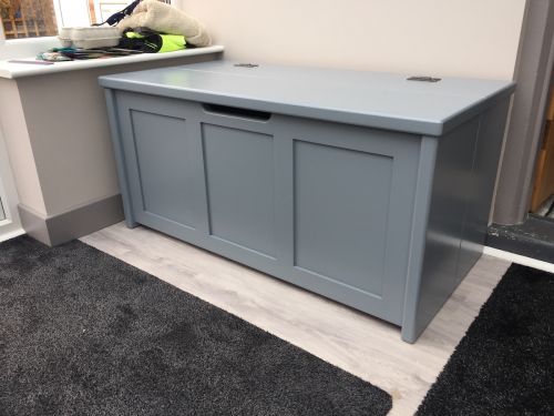 Click Here To Enlarge This Photo Of Blanket Box - Low Window Seat