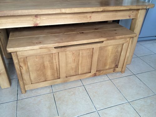 Click Here To Enlarge This Photo Of Blanket Box - Low Window Seat