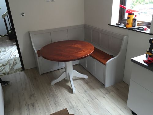 Click Here To Enlarge This Photo Of Round Pedestal Table