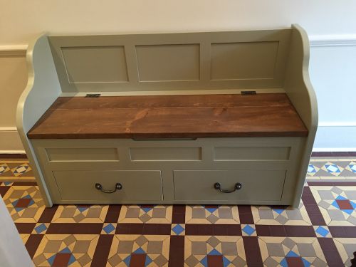 Click Here To Enlarge This Photo Of Window Seat with Drawers